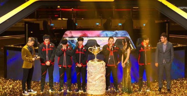 曼城砸3500万豪赌世界级门神！瓜帅绝境求生，曼联德比战要凉？