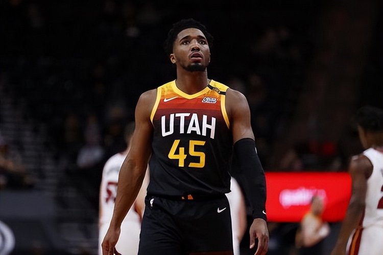 一笑泯恩仇，西热看开了，老板娘感谢西指导.