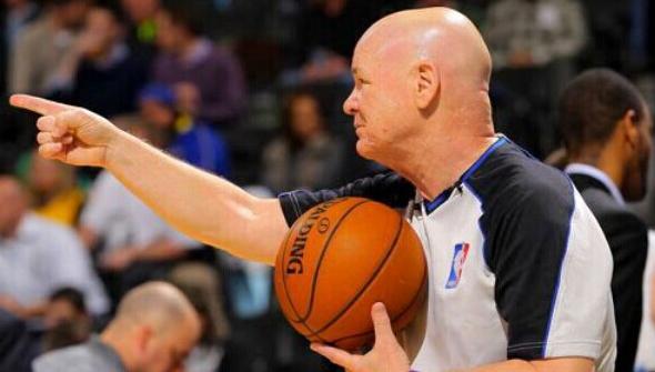 利物浦点球遭质疑